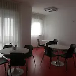Hotel Sharing