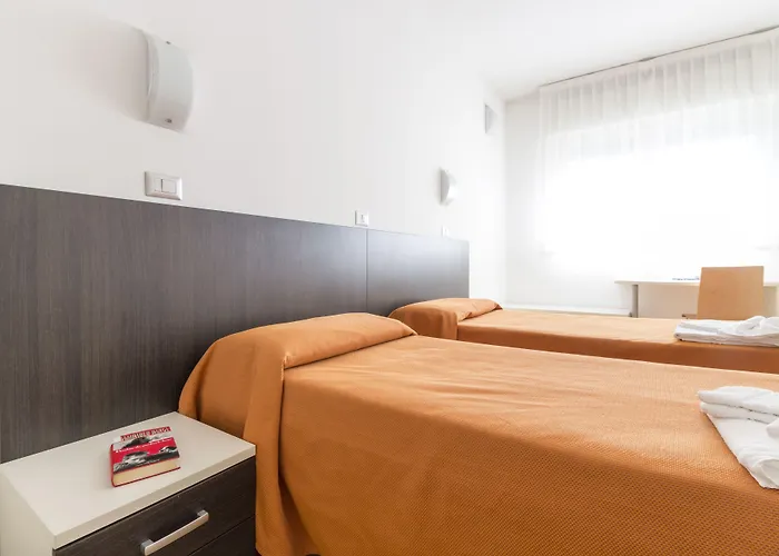 Szálloda Sharing 3*